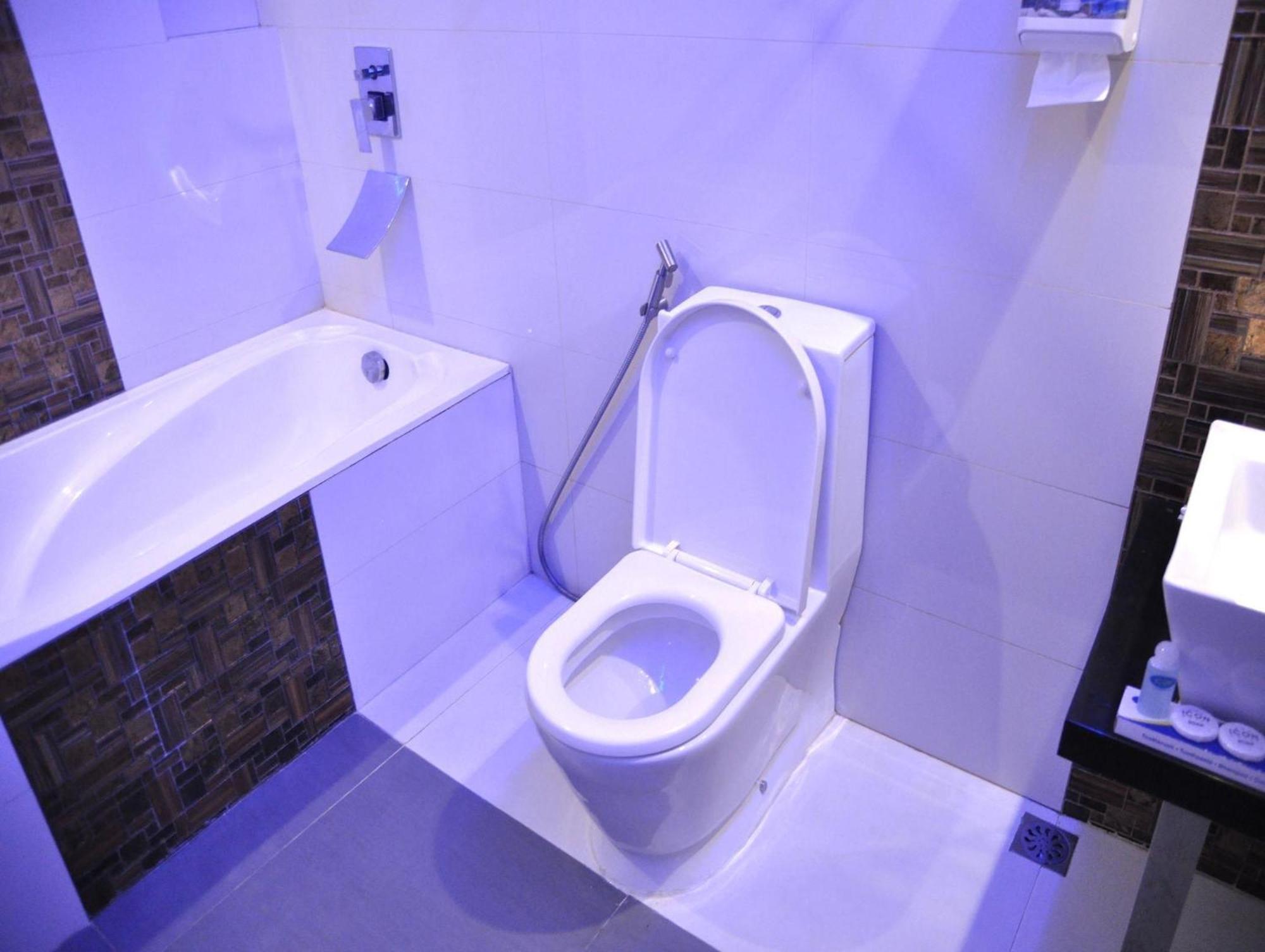 Hotel Dreamworld North Edsa Quezon City Esterno foto