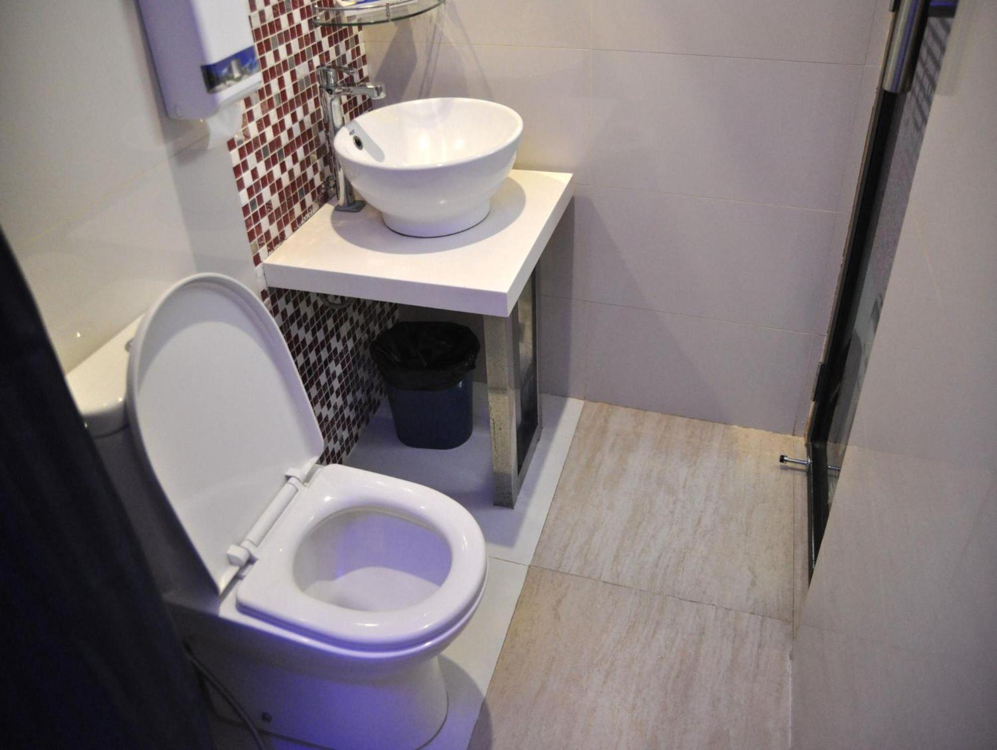 Hotel Dreamworld North Edsa Quezon City Esterno foto